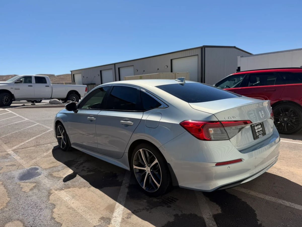 Used 2022 Honda Civic Touring image 5