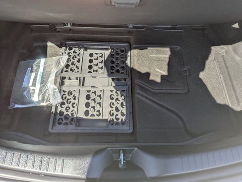 Used 2020 Mercedes-Benz C 300 4MATIC Coupe image 41