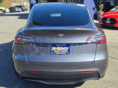 Used 2023 Tesla Model Y Long Range AWD/4WD image 4