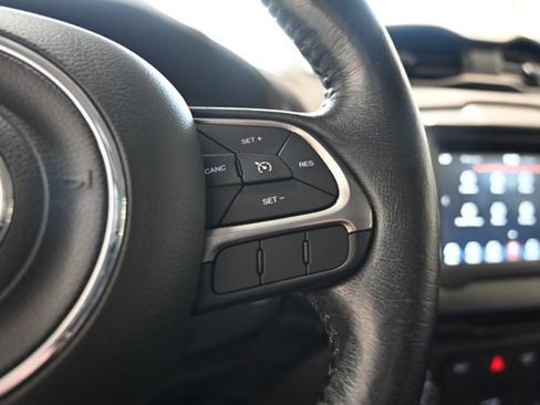 Used 2019 Jeep Renegade Limited w/ LED Lighting Group AWD/4WD image 24