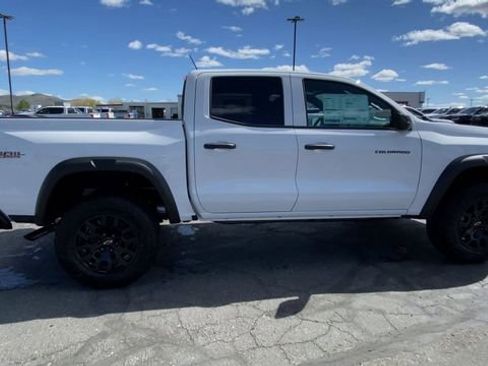 New 2026 Chevrolet Colorado Trail Boss AWD/4WD image 9