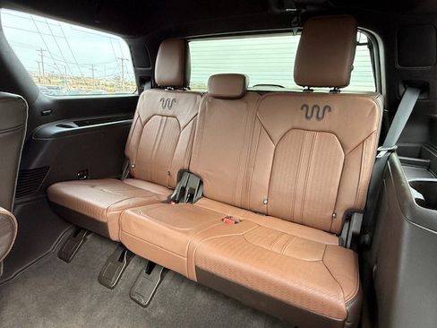 Certified 2023 Ford Expedition King Ranch image 10