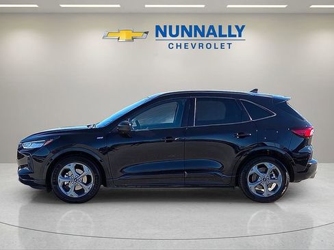 Used 2023 Ford Escape ST-Line image 2