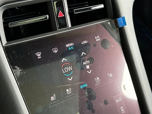 New 2025 Porsche Taycan GTS image 21