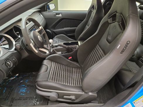 Used 2013 Ford Mustang Shelby GT500 RWD image 17