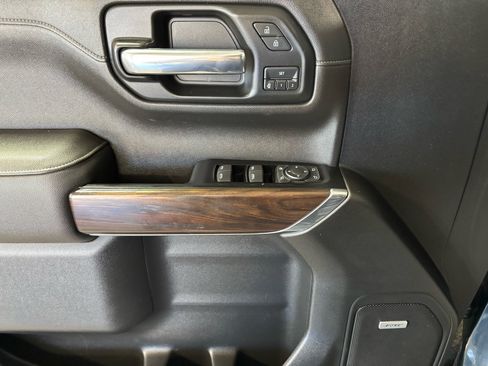 Used 2019 GMC Sierra 1500 SLT w/ SLT Premium Package image 25