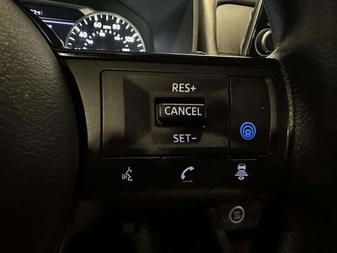 Used 2022 Nissan Rogue SV AWD/4WD image 38