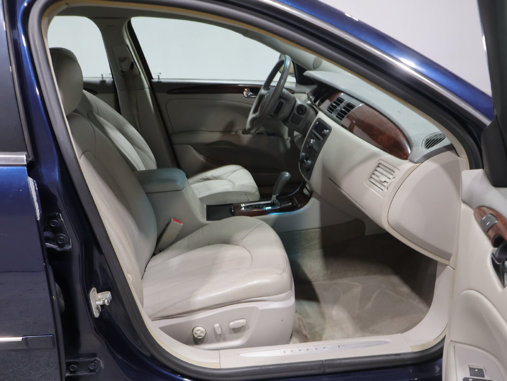 Used 2007 Buick Lucerne CXL FWD image 21