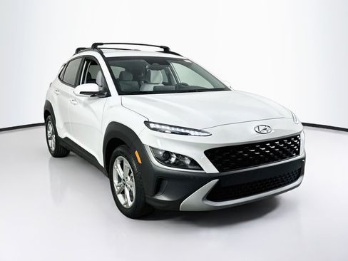 Used 2023 Hyundai Kona SEL FWD image 3