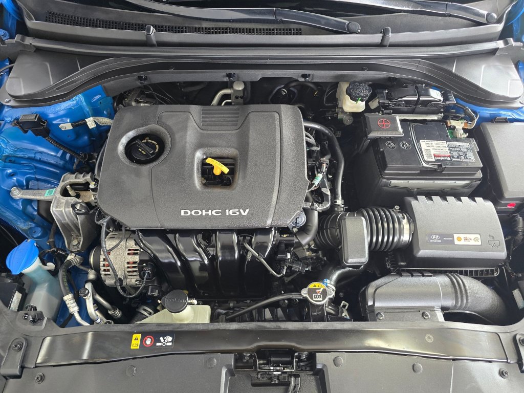Used 2018 Hyundai Elantra Value Edition w/ Cargo Package FWD image 12