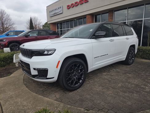 New 2025 Jeep Grand Cherokee L Summit image 1