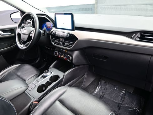 Used 2022 Ford Escape SEL w/ Technology Package image 15