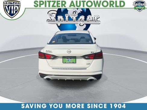 Used 2023 Nissan Altima 2.5 SV w/ SV Premium Package AWD/4WD image 9