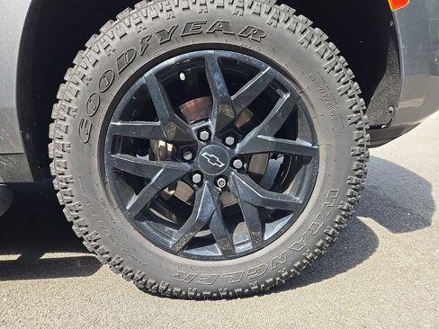 Used 2022 Chevrolet Tahoe Z71 image 9