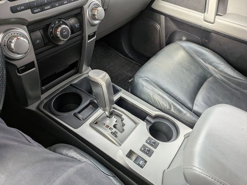 Used 2011 Toyota 4Runner SR5 image 22