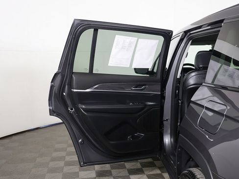 Used 2023 Jeep Grand Cherokee L Limited w/ Black Appearance Package AWD/4WD image 23