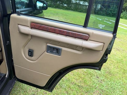 Used 1998 Land Rover Discovery LE AWD/4WD image 28