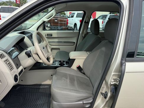 Used 2012 Ford Escape XLS FWD image 9