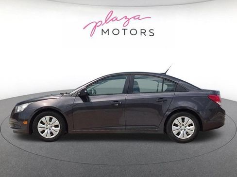 Used 2014 Chevrolet Cruze LS FWD image 8