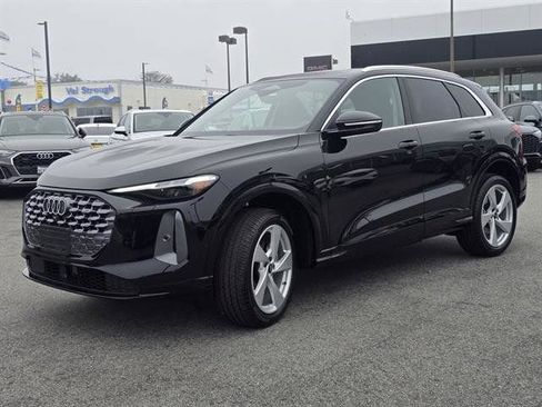 New 2025 Audi Q5 Premium Plus image 3