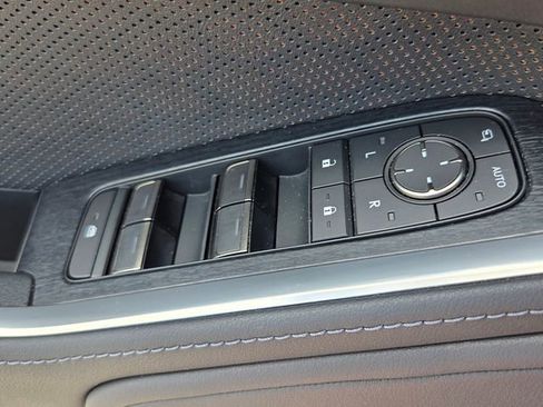 Used 2024 Lexus GX 550 AWD/4WD image 35