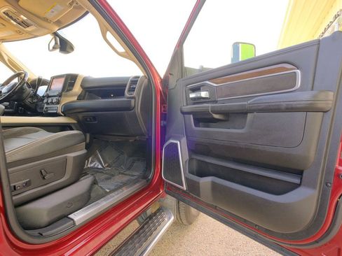 Used 2022 RAM 3500 Laramie image 13