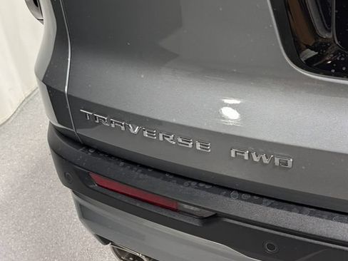New 2026 Chevrolet Traverse LT w/ Sun and Wheel Package AWD/4WD image 5