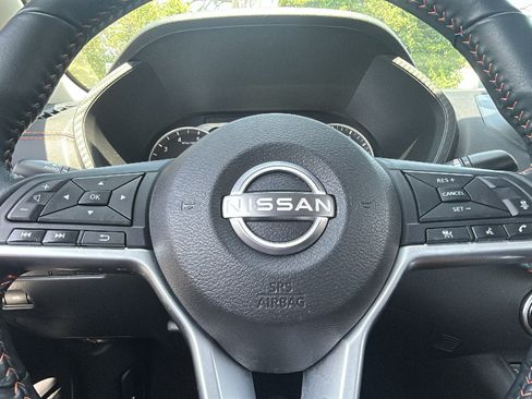 Certified 2024 Nissan Sentra SR FWD image 17