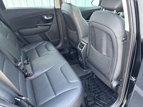 Used 2018 Kia Niro Touring image 34