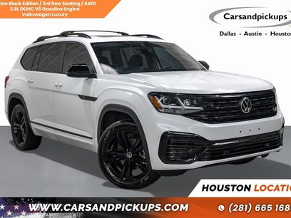 Used 2023 Volkswagen Atlas SEL R-Line