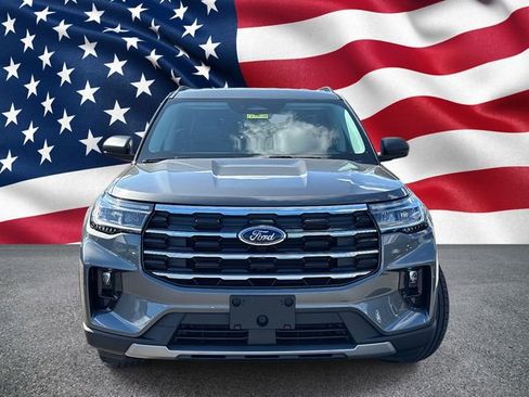 New 2026 Ford Explorer Active w/ Active Comfort Package image 2