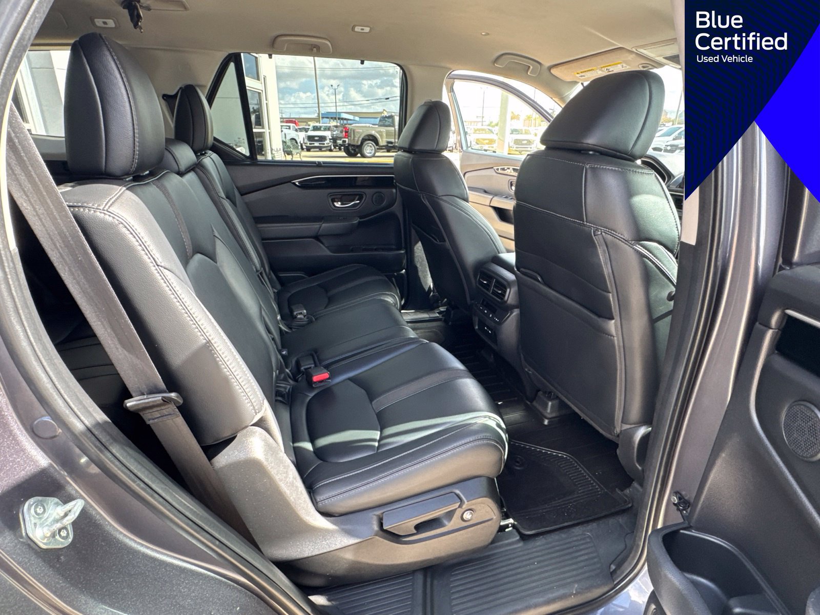Used 2025 Honda Pilot EX-L image 33