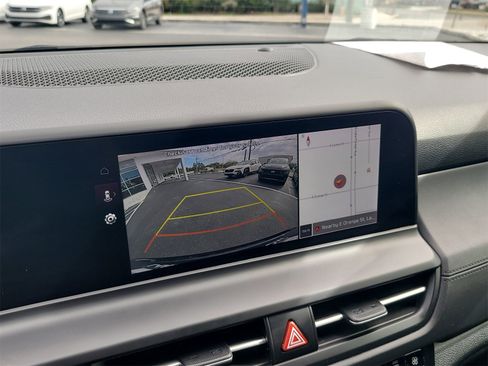 Used 2024 Kia Seltos EX image 23