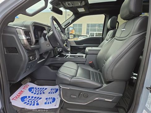 Used 2026 Ford F450 Platinum w/ FX4 Off-Road Package AWD/4WD image 2