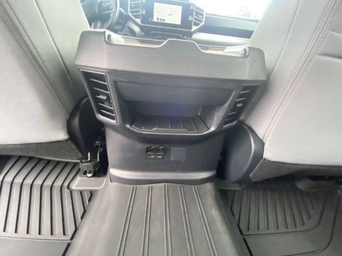Used 2025 Toyota Tundra SR5 AWD/4WD image 26