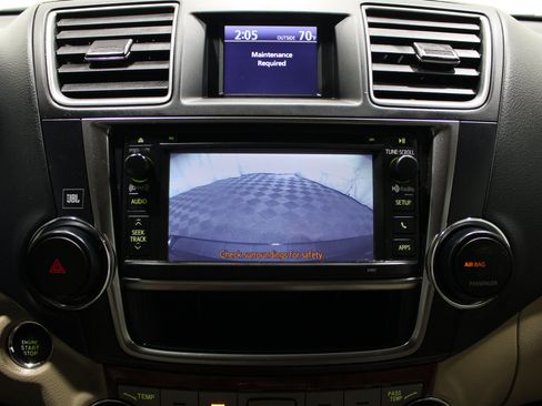 Used 2013 Toyota Highlander Limited FWD image 14