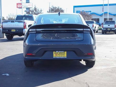 New 2026 Toyota Prius Plug-In Hybrid FWD image 8