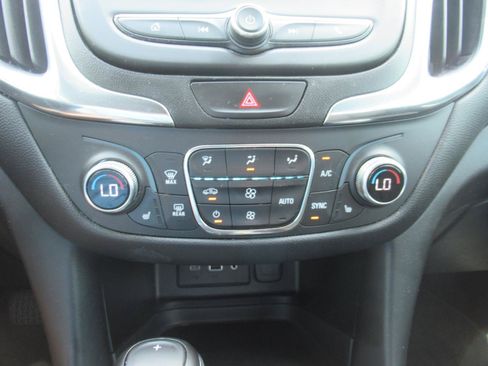 Certified 2019 Chevrolet Equinox LT FWD image 27