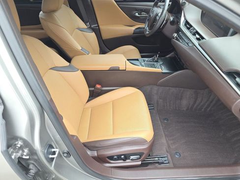 Certified 2021 Lexus ES 350 w/ Premium Package image 20