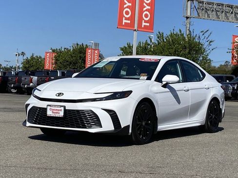 Certified 2026 Toyota Camry SE w/ Convenience Package image 38