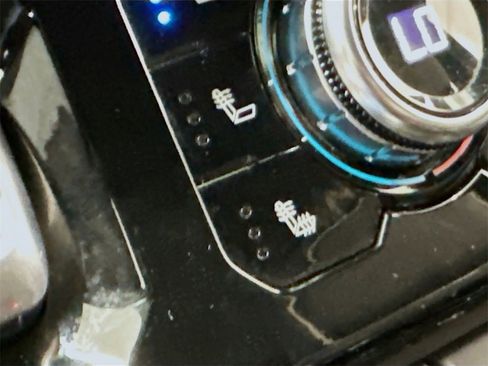 Used 2024 GMC Sierra 1500 AT4X image 21