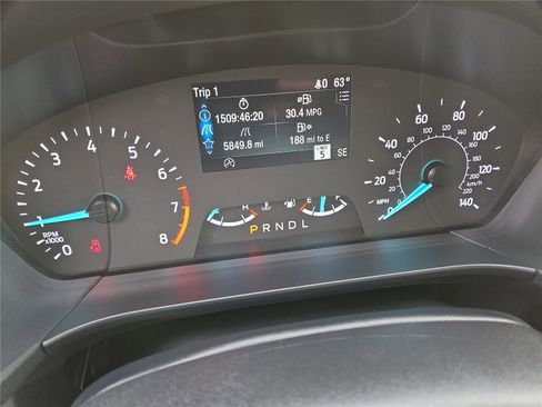 Used 2022 Ford Escape SE w/ Cold Weather Package image 19