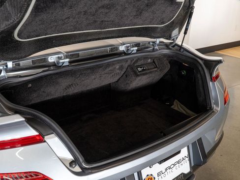 Used 2014 Aston Martin Vanquish Volante image 16