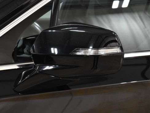 Certified 2024 Cadillac XT6 Luxury w/ LPO, Floor Liner Package image 37