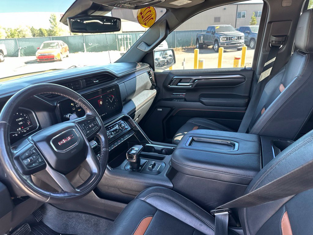 Used 2022 GMC Sierra 1500 AT4 w/ AT4 Preferred Package AWD/4WD image 12