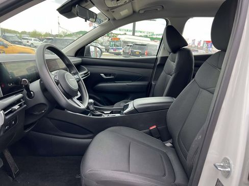 Certified 2025 Hyundai Tucson SE AWD/4WD image 17