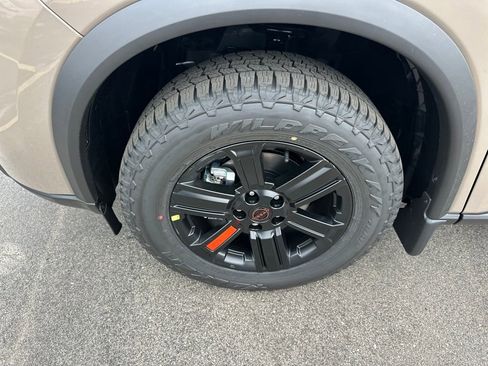 New 2026 Nissan Rogue SV image 36