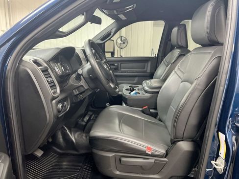 Used 2024 RAM 2500 Tradesman w/ Chrome Appearance Group AWD/4WD image 19