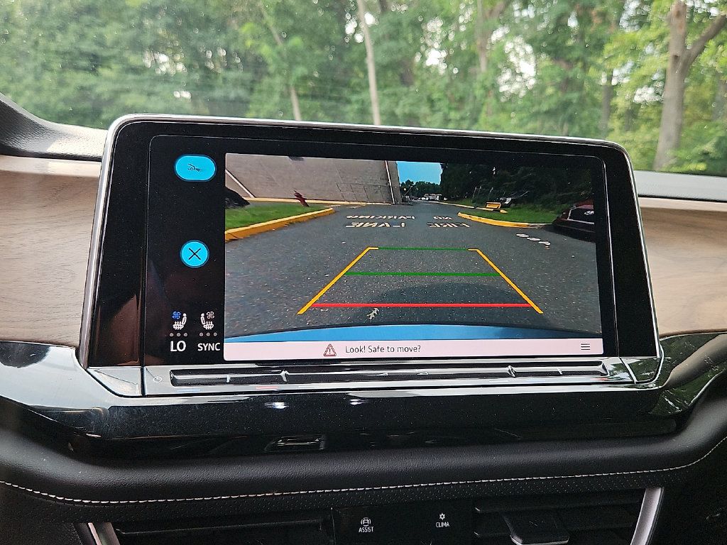Certified 2025 Volkswagen Atlas SE AWD/4WD image 19
