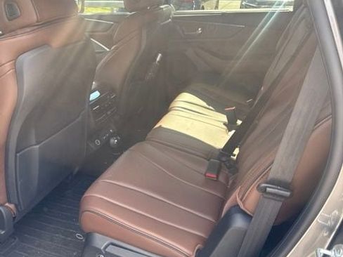 Used 2024 Acura MDX SH-AWD w/ Advance Package image 10